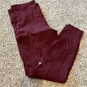 25’ lululemon leggings with pockets